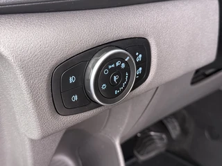 Ford Transit Custom – thumbnail 34