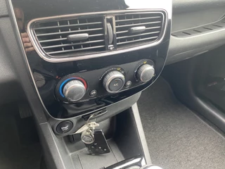 Renault Clio – thumbnail 30