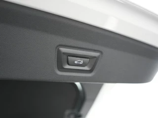 BMW i4 – thumbnail 38