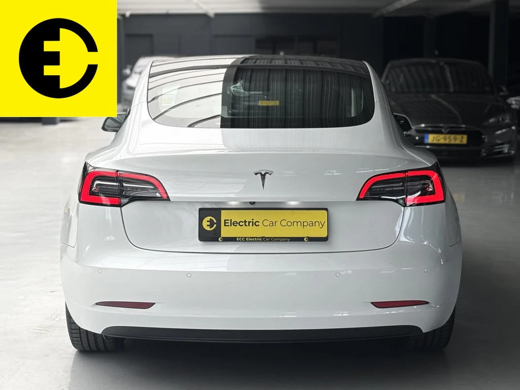 Tesla Model 3 – foto 5