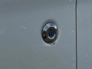 Peugeot iOn – thumbnail 30