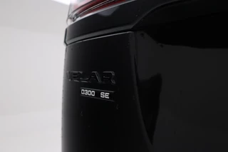 Land Rover Range Rover Velar – thumbnail 8