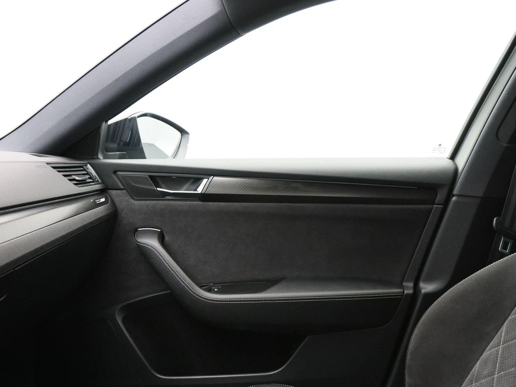Škoda Superb – foto 36