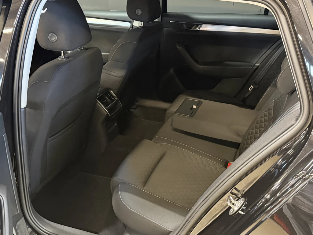 Škoda Superb – foto 12