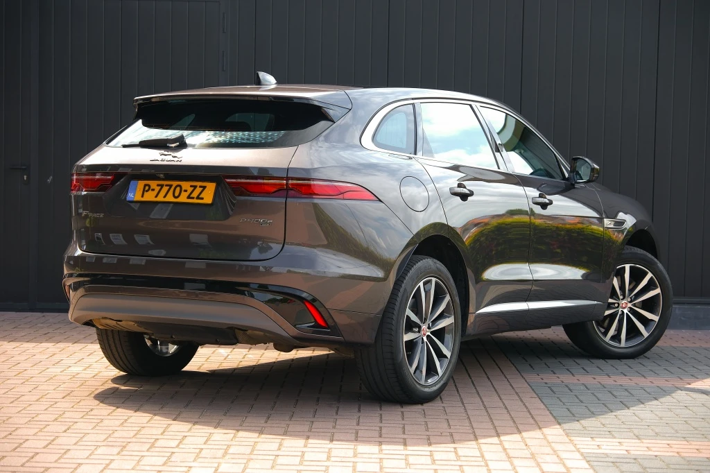Jaguar F-PACE – foto 7