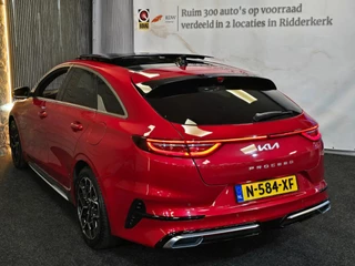 Kia ProCeed – thumbnail 2