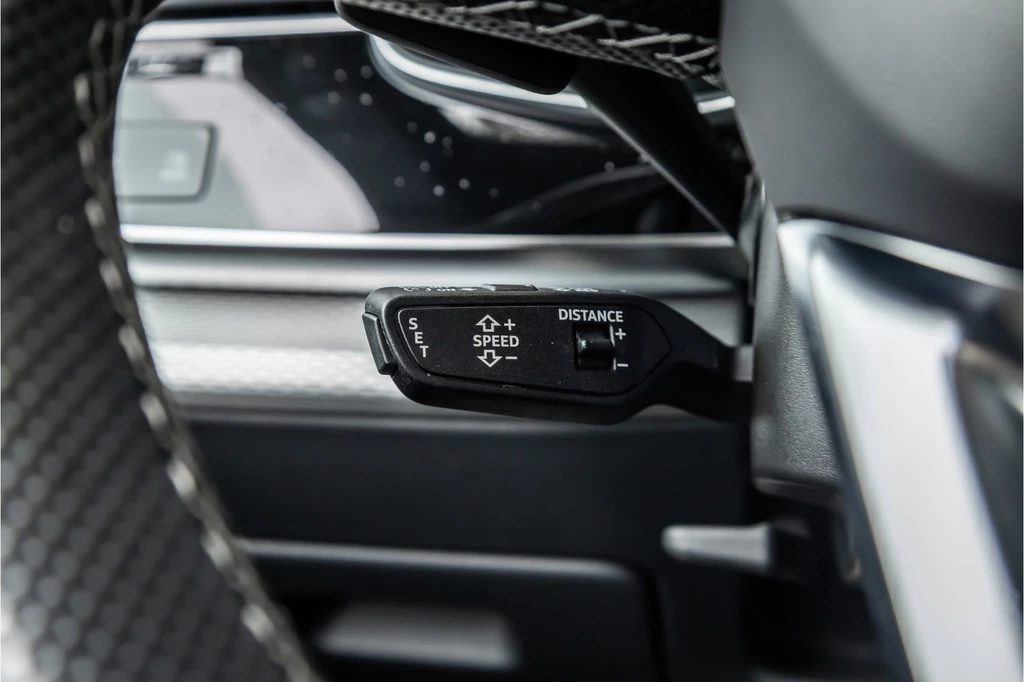 Audi Q8 – foto 32