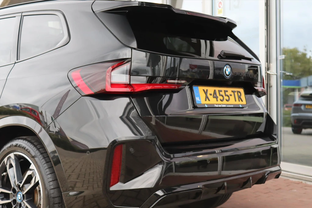 BMW iX1 – foto 8