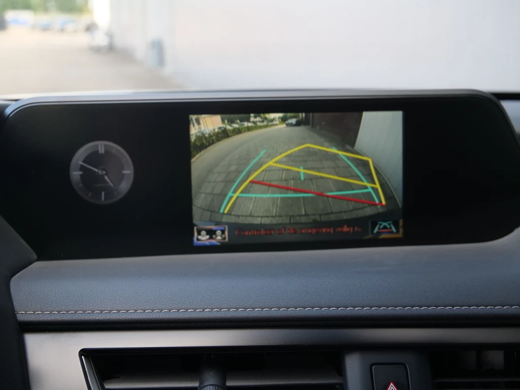 Lexus UX – foto 28