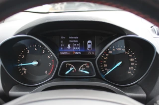 Ford Kuga – thumbnail 18