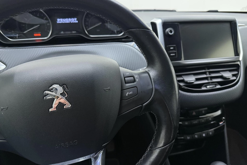 Peugeot 208 – foto 18