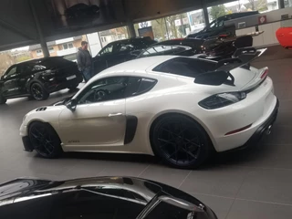 Porsche 718 – thumbnail 4