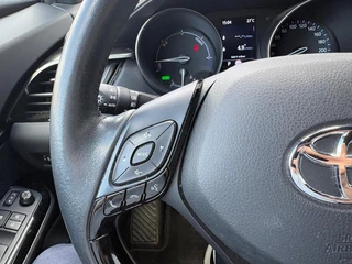 Toyota C-HR – thumbnail 15