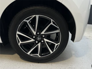 Toyota Yaris – thumbnail 27
