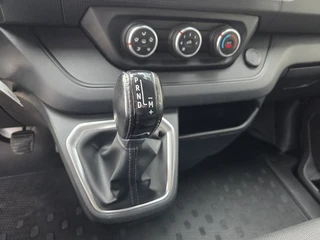 Renault Trafic – thumbnail 23