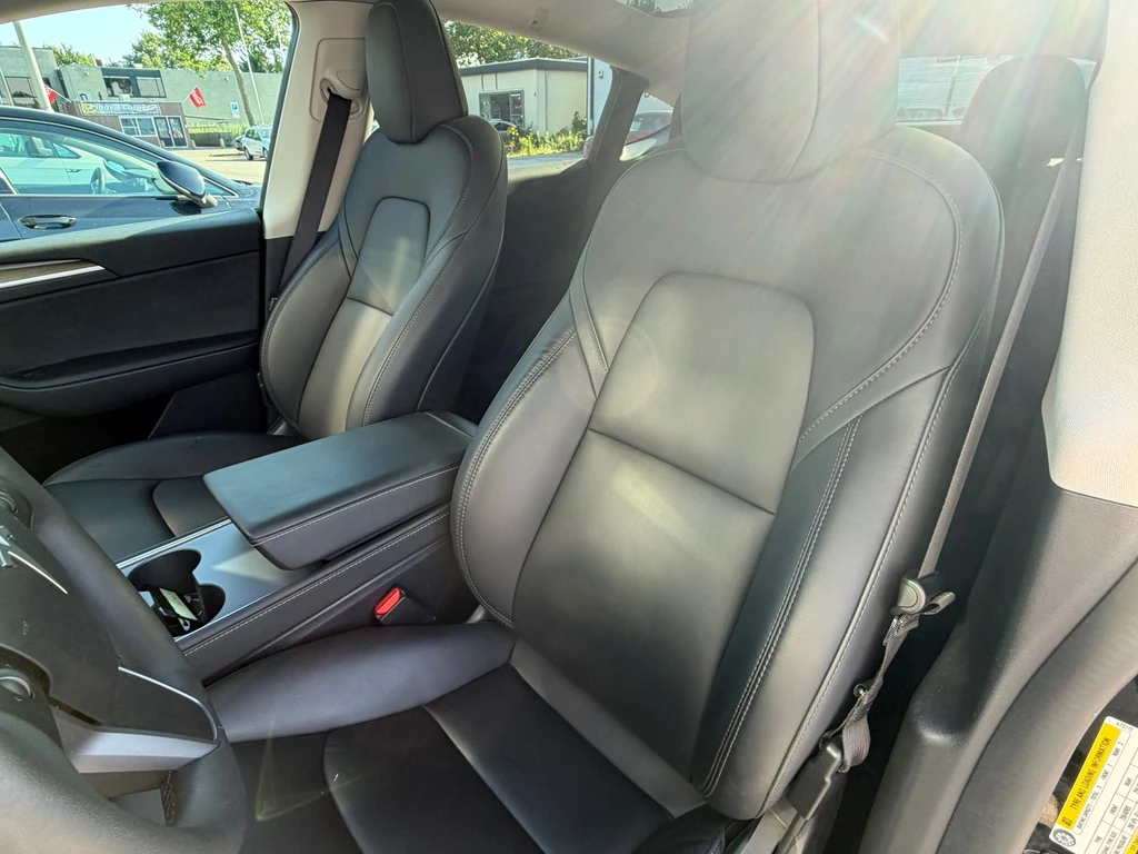 Tesla Model Y – foto 24