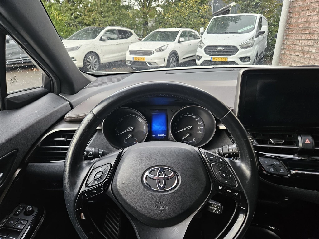 Toyota C-HR – foto 28
