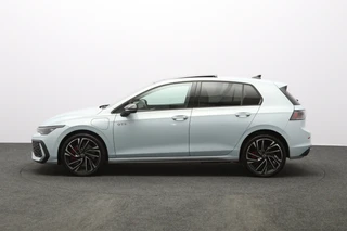 Volkswagen Golf – thumbnail 3