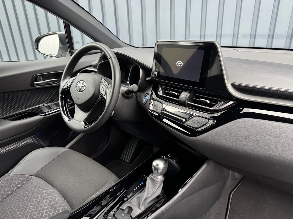Toyota C-HR – foto 15