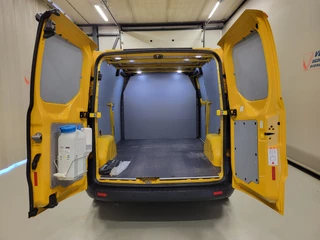 Ford Transit Custom – thumbnail 9
