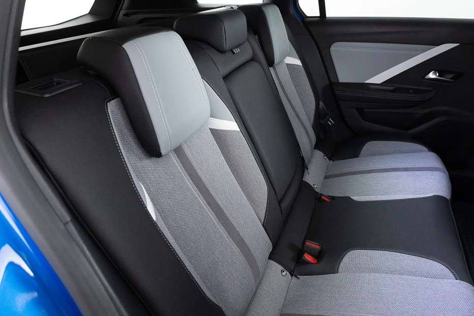 Opel Astra – foto 18