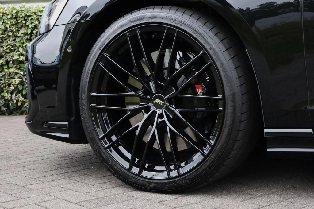Audi S8 – foto 36