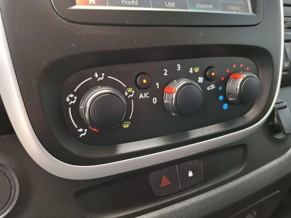 Renault Trafic – foto 32