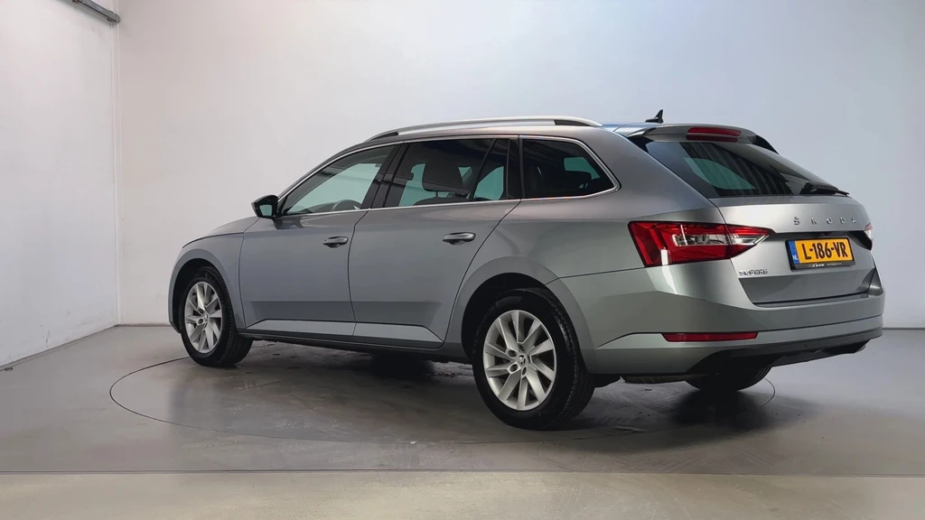 Škoda Superb – foto 3