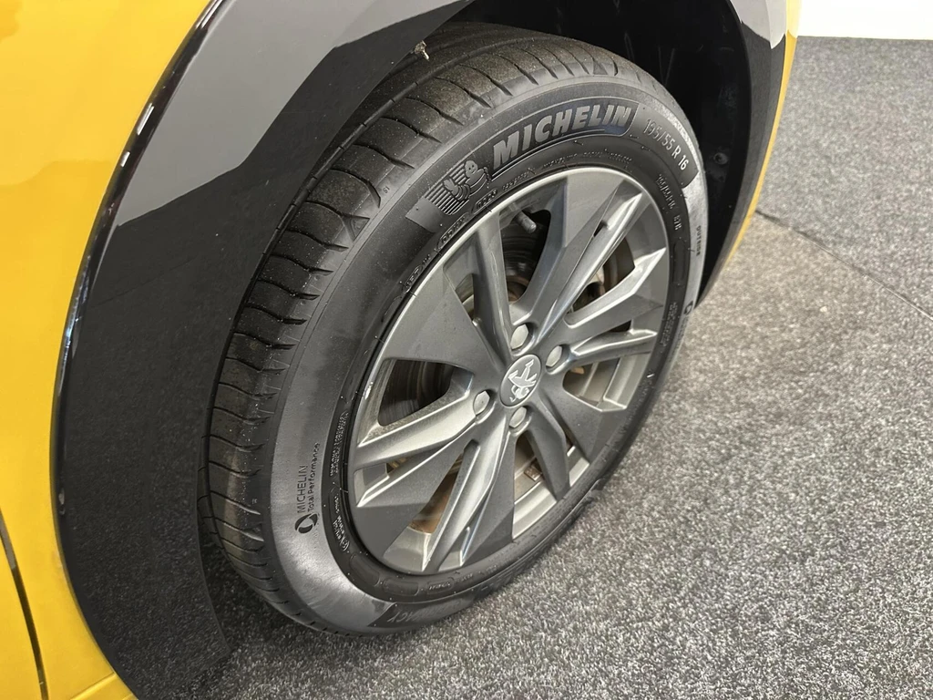 Peugeot e-208 – foto 10