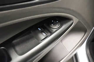 Ford Transit Connect – thumbnail 20