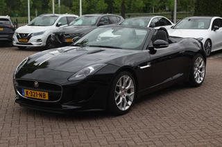 Jaguar F-Type – thumbnail 1