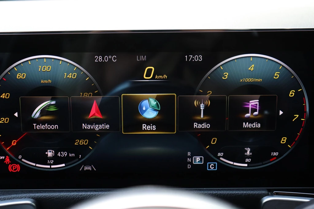 Mercedes-Benz GLB – foto 30