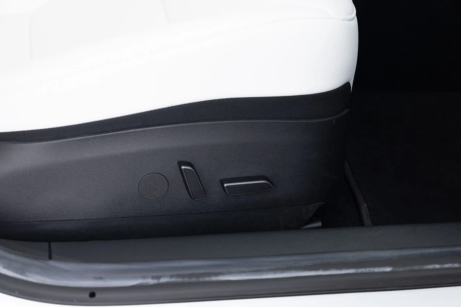 Tesla Model 3 – foto 12