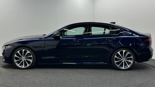 Jaguar XE – thumbnail 2