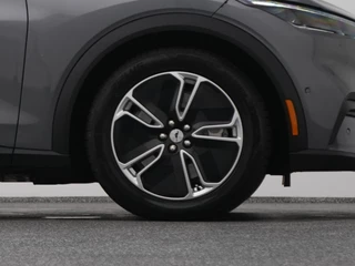Ford Mustang Mach-E – thumbnail 43