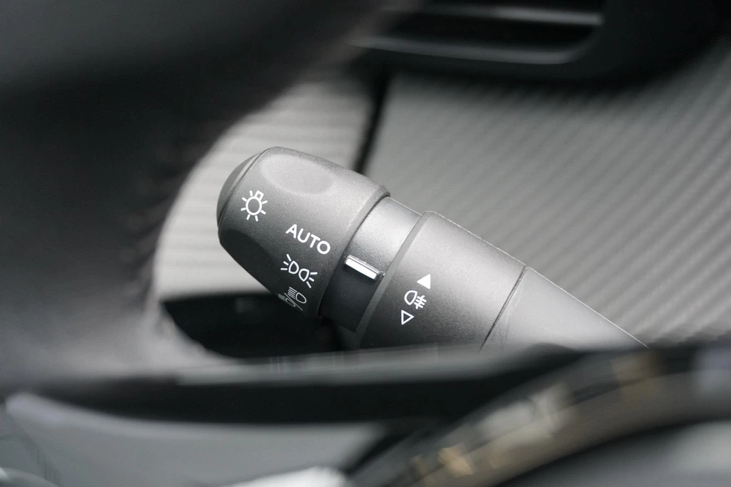 Peugeot 208 – foto 28