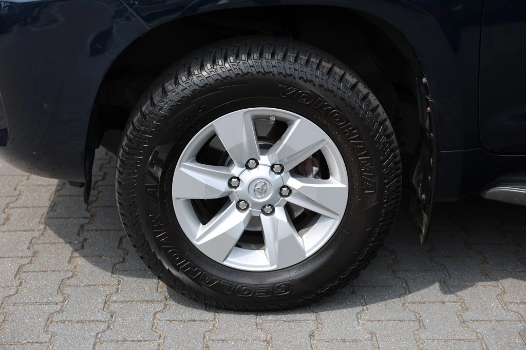 Toyota Land Cruiser – foto 8