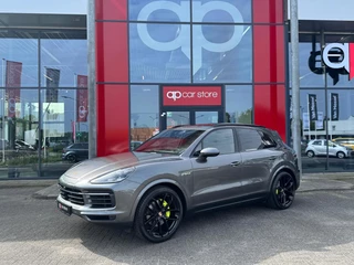 Porsche Cayenne – thumbnail 1