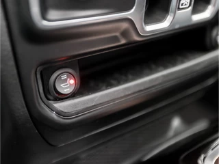 Jeep Wrangler – thumbnail 33