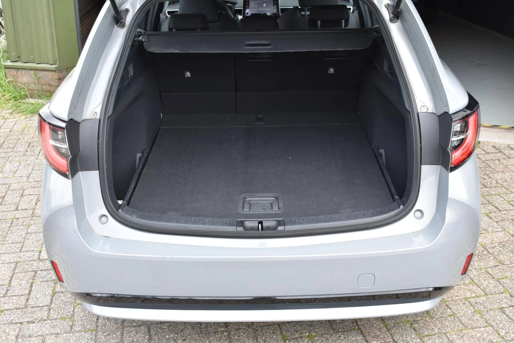 Toyota Corolla Touring Sports – foto 8