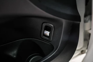 Mercedes-Benz C-Klasse – thumbnail 35
