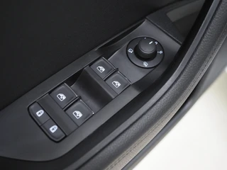 Škoda Superb – thumbnail 19