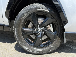 Toyota RAV4 – thumbnail 9