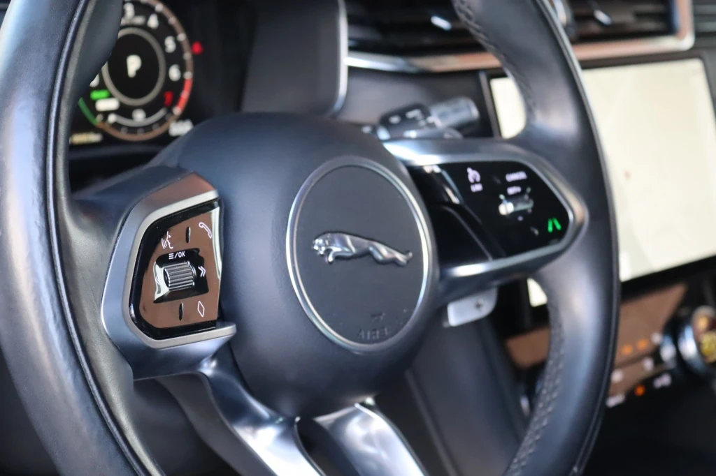 Jaguar F-PACE – foto 24