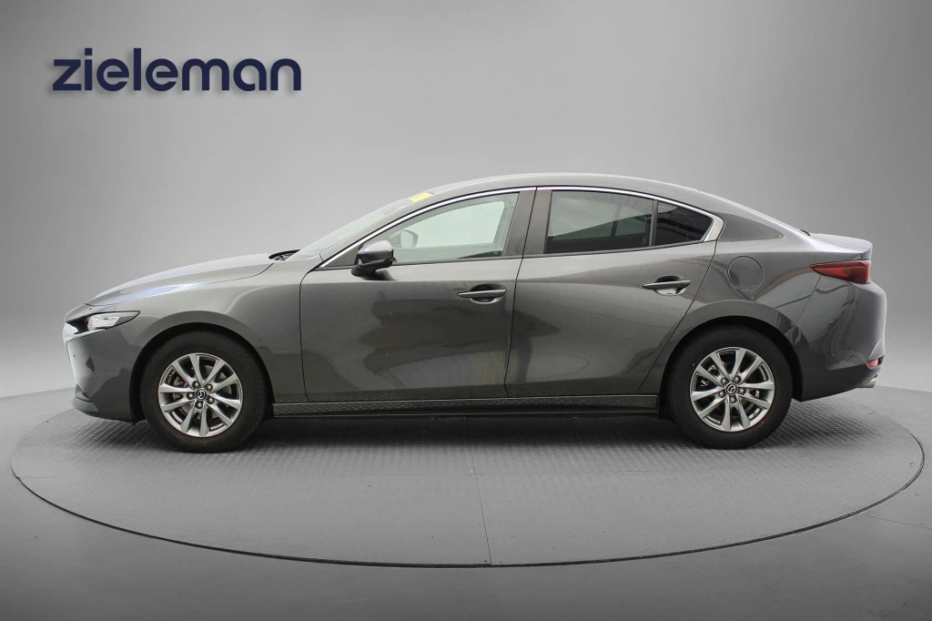 Mazda 3 – foto 2