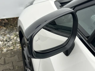 Toyota C-HR – thumbnail 32