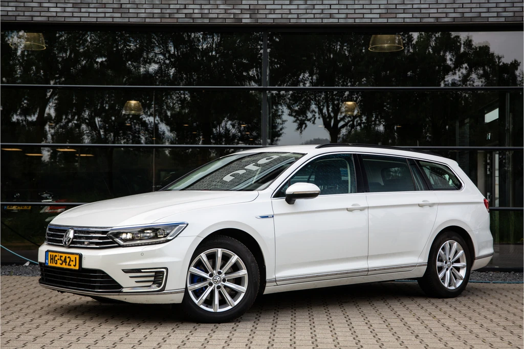 Volkswagen Passat – foto 2