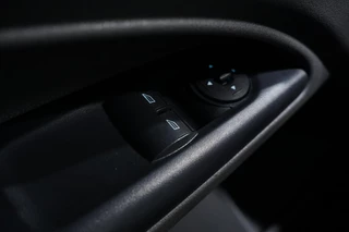 Ford Transit Connect – thumbnail 31