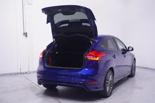 Ford Focus – thumbnail 8