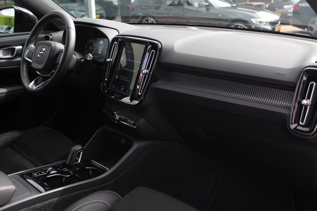 Volvo XC40 – foto 11